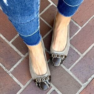AGL Ginger Snakeskin Cap Toe Metallic Ballet Flats Taupe size 9.5 / 39.5